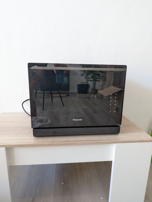 Forno Panasonic 4-em-1 Vapor + Micro-ondas (Novo, c/ acessórios)