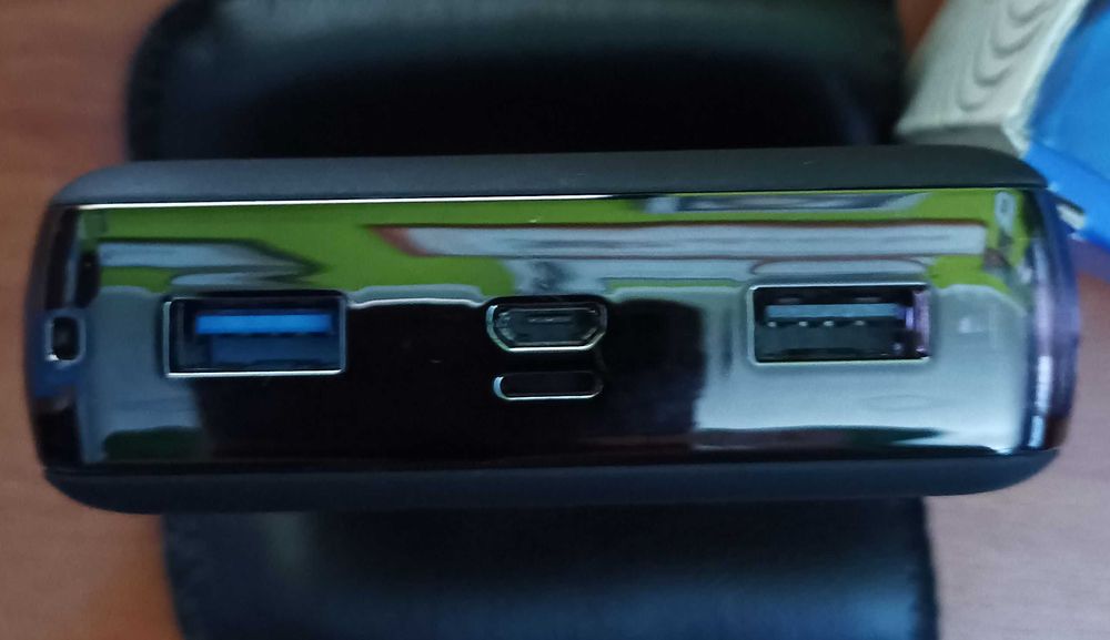 POWERBANK Marca Moxnice 20000