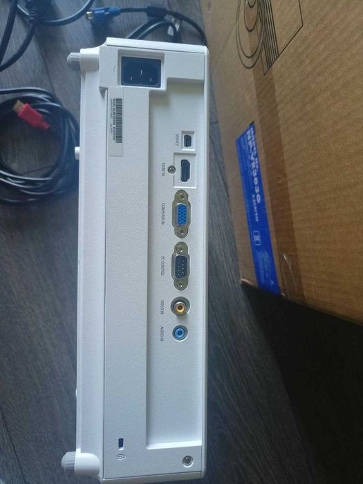 Новый проектор NEC NP-VE303