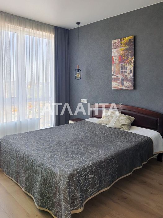 Квартира з ремонтом в новому зданому будинку Sky city компанії Будова