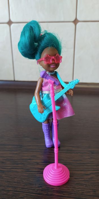 Lalka Barbie Chelsea piosenkarka