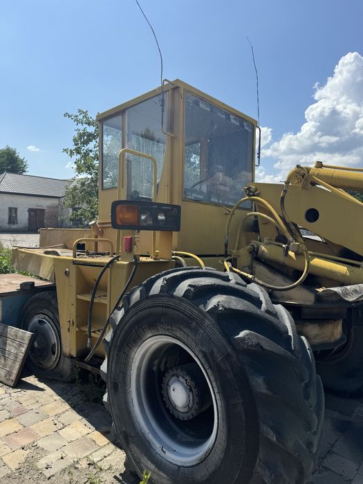 Фронтальний навантажувач