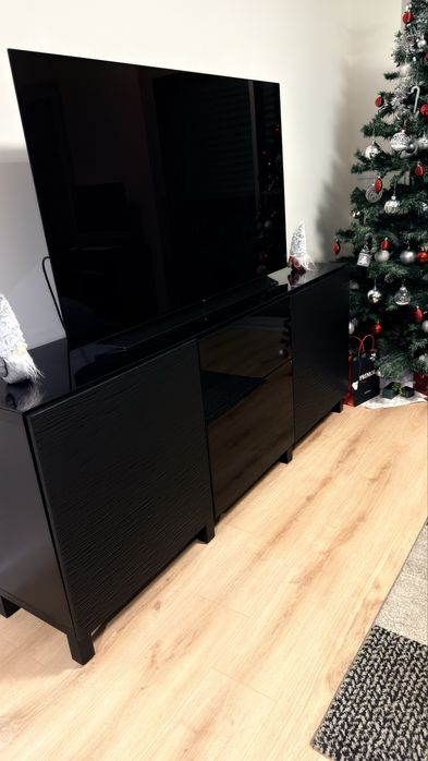 Aparador ikea preto como novo