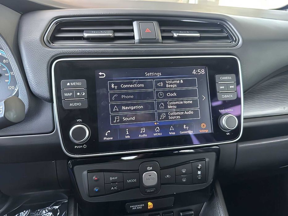 Nissan LEAF      2019