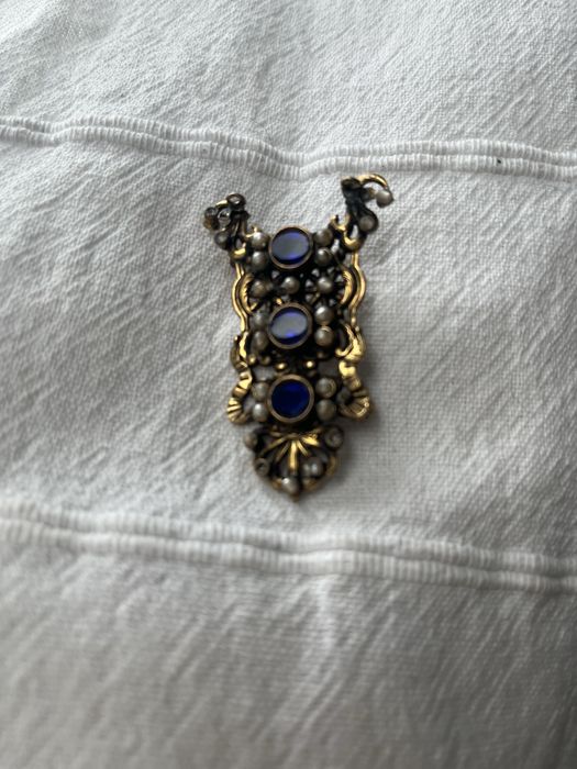 Broszka styl wiktorianski piekna