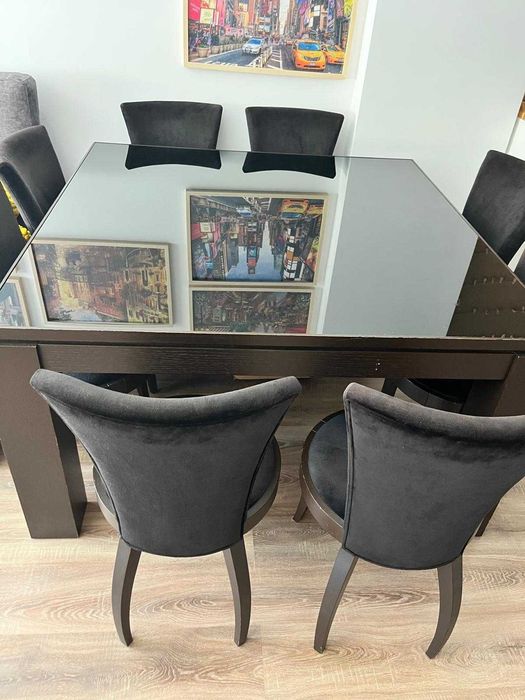 Mesa de jantar extensivel com 8 cadeiras