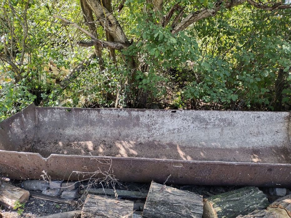 Будівельне корито (бад'я) для розчину