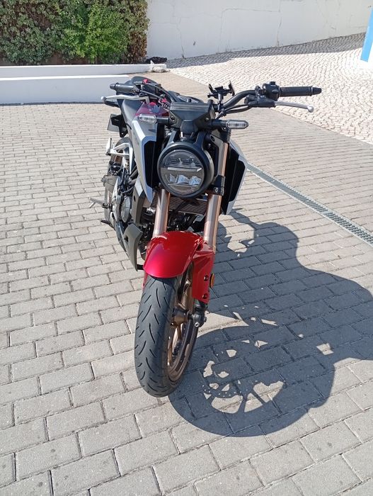 Honda CBR125R 2022