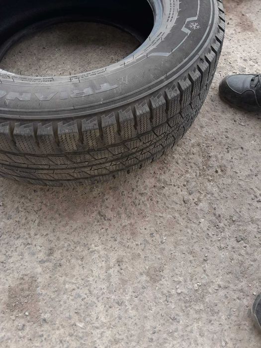 продам резину Triangel 235.65.16c