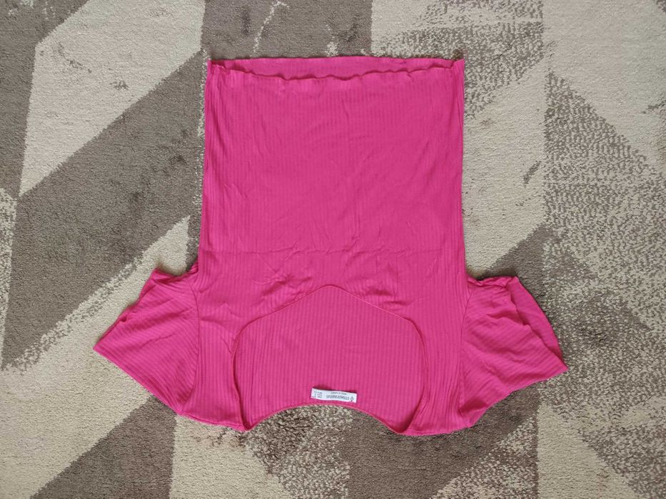 Różowa bluzka prążkowana Stradivarius