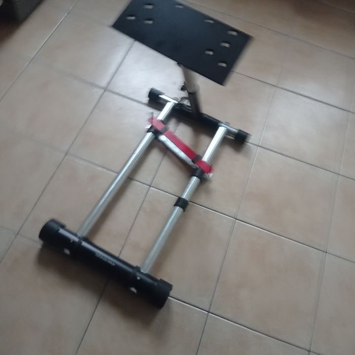 Stojak WHEEL STAND PRO dla Thrustmaster