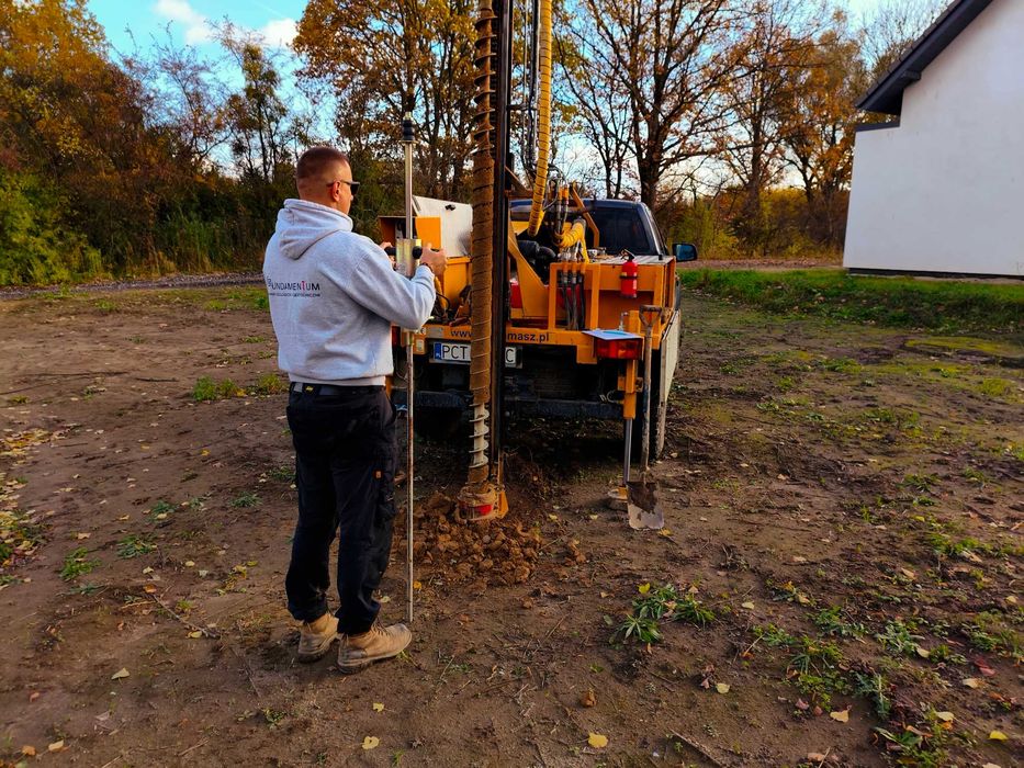 Geolog. Badania geologiczne gruntu. Geotechnika. Opracowania