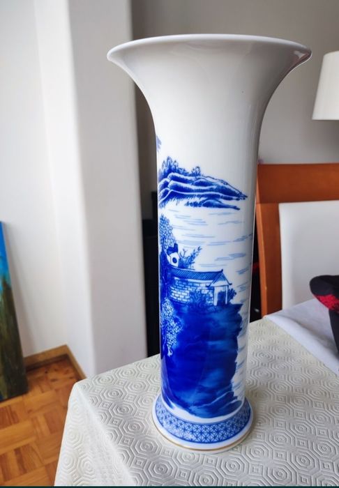 New Realdarte brand handmade porcelain pitcher