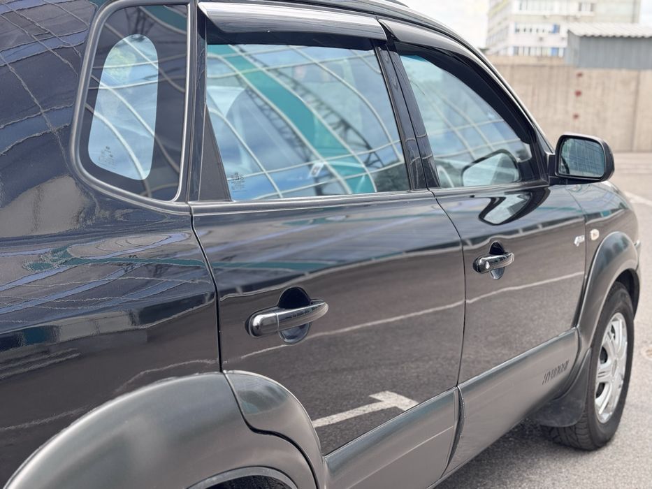 Hyundai Tucson 2.7 (газ/бензин)