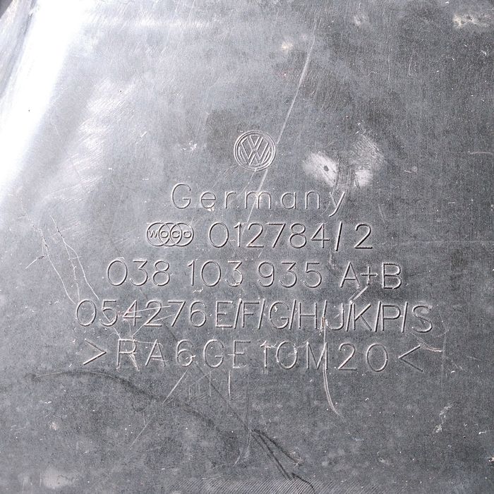 Декоративна кришка двигуна 038103935 A+B, 1.9 tdi Volkswagen Golf IV