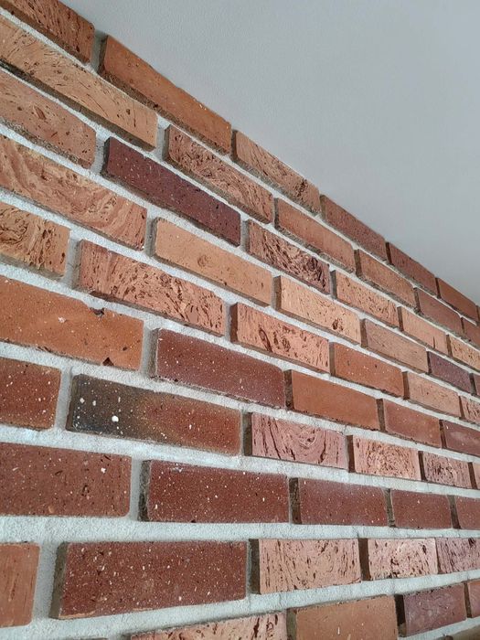 Naturalna cegła na ścianę