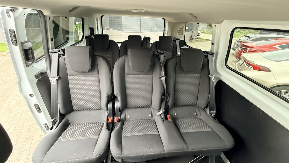 Wynajem bus 7 os. Stała cena 200 zl / doba bez lim. Km.