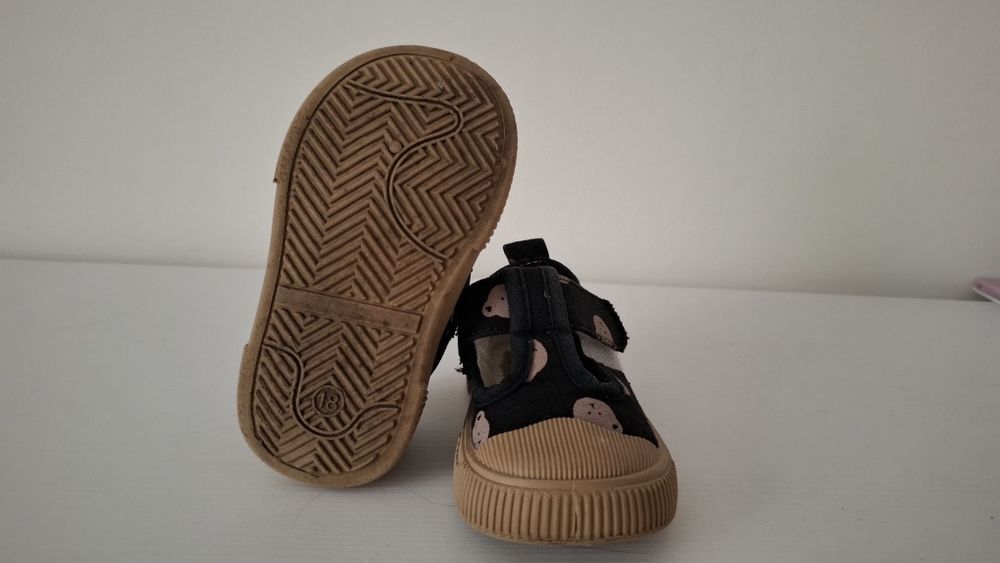 Продам дитяче взуття