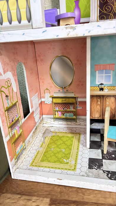 Будинок для барбі або LOL