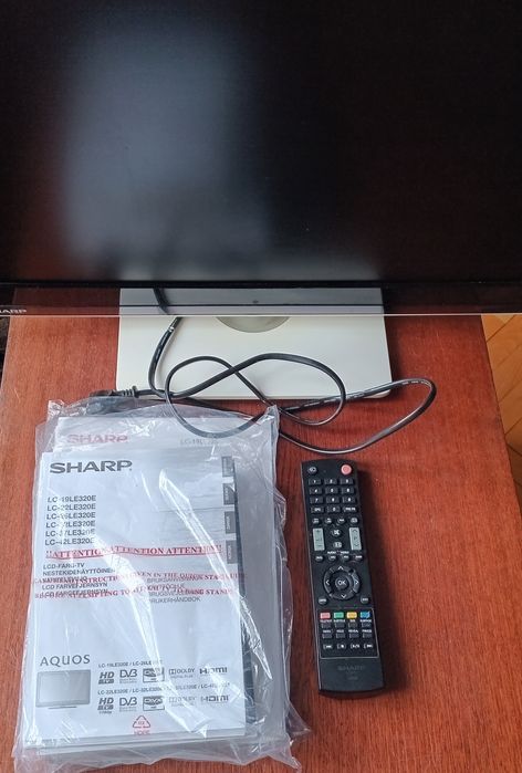 Телевізор Sharp LC-22LE320E