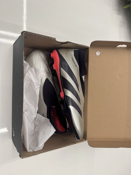 Chuteira Adidas Predator League LL