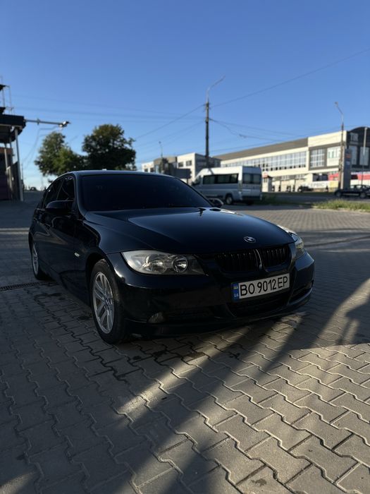 Продам bmw e90. 318.2.0