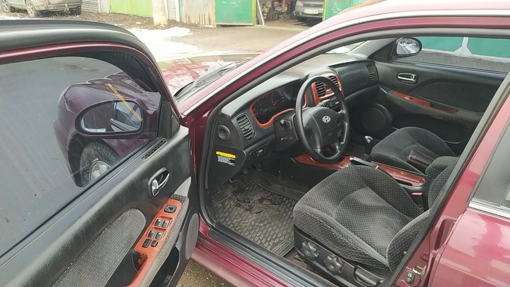 Хюндай     Соната .