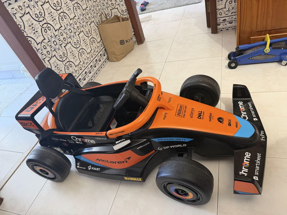 Carro eletrico infantil McLaren