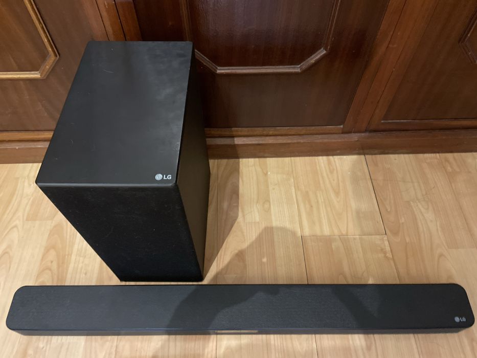 Soundbar LG SN5R + Subwoofer Sem Fios