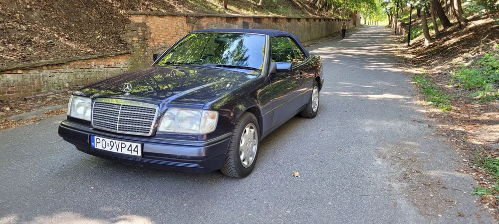 Mercedes-Benz Klasa E Zarejestrowany Bezwypadkowy