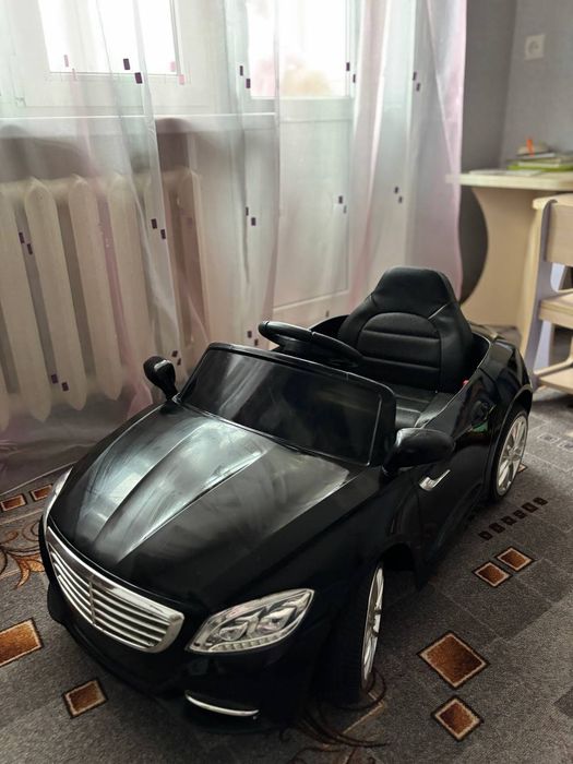 Детский электромобиль