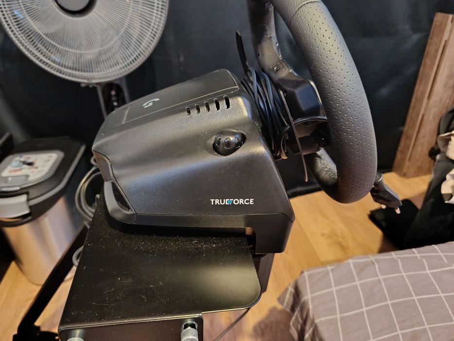 Logitech G923 (PS5 / PS4 / PC) + Shifter + Stojak Wheel Stand Pro - STAN NOWY!