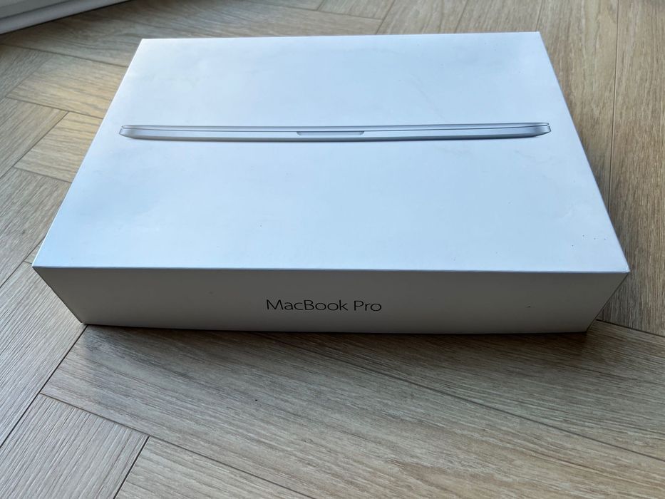 Laptop Apple MacBook Pro 13,3 cala