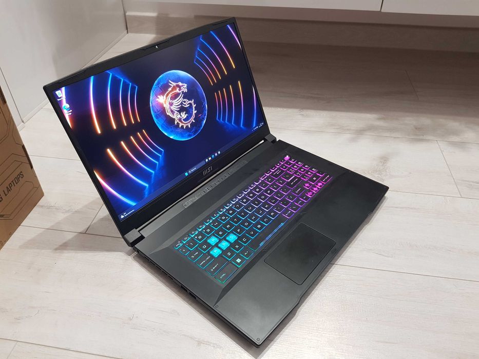 MSI 17 Cali / RTX 4050 / DDR5 / Core i5 12th / 144Hz /Laptop Gamingowy