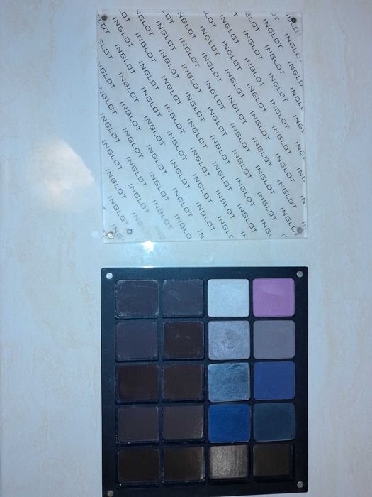 Paletka Inglot Freedom System plus 8 cieni do powiek