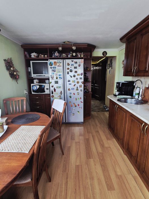 Чудовий будинок з ремонтом