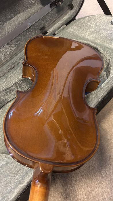 Viola de arco como nova