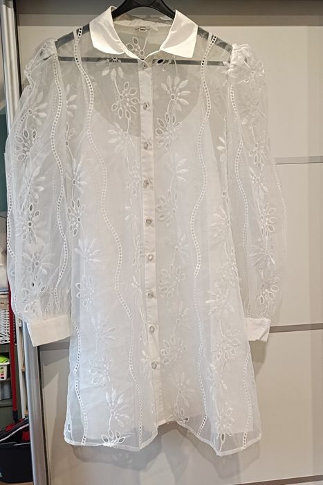 Piękna biała sukienka