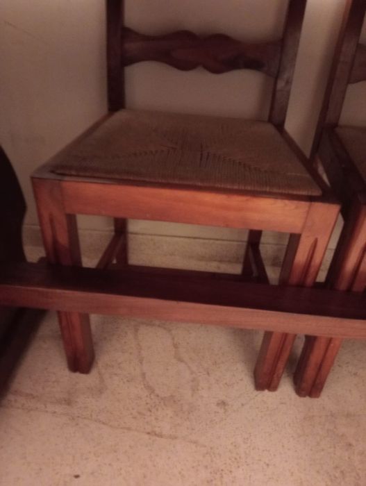 Mesa  + 6 cadeiras