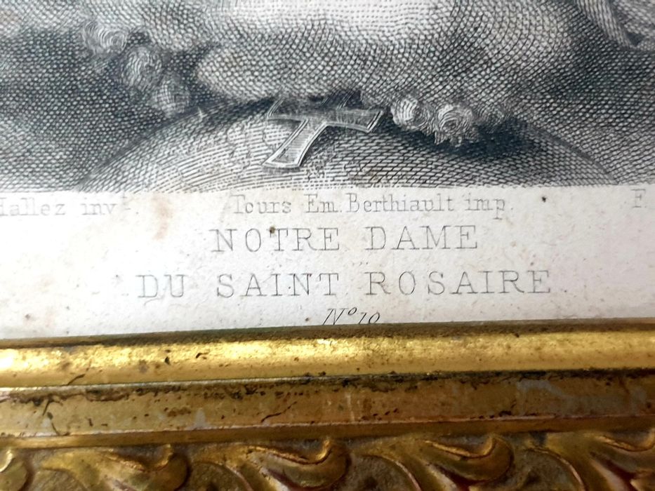 Maravilhosa antiga imagem N.S. do Rosário francêsa  em moldura dourada