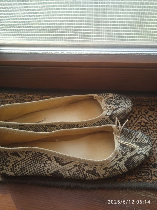 Віддам взуття в відмінному стані.