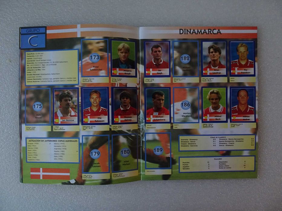 Caderneta de cromos de futebol Mundial de Futebol Francia 1998(tem 266