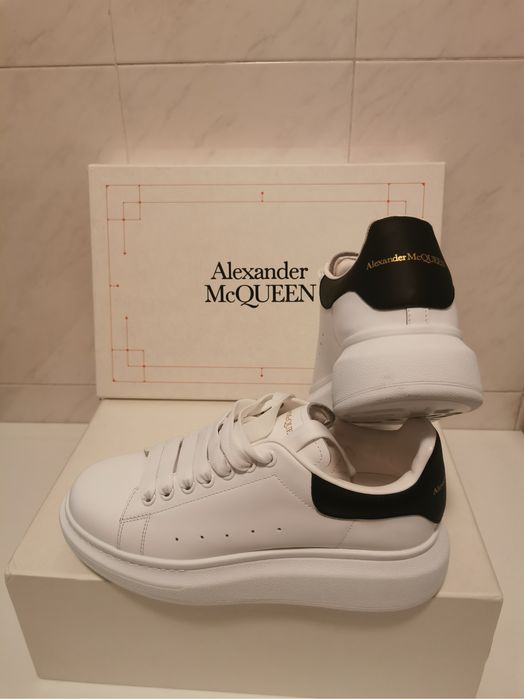 Alexander Mcqueen