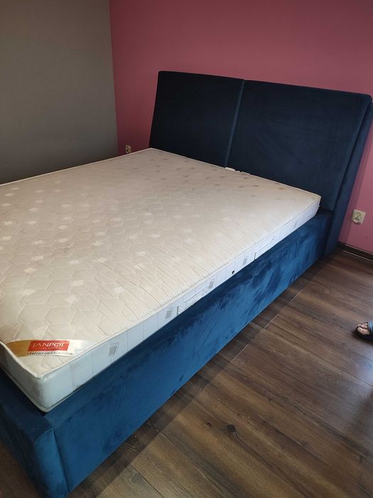 Wykonujemy łóżka tapicerowane na wymiar pojemnik, producent, led