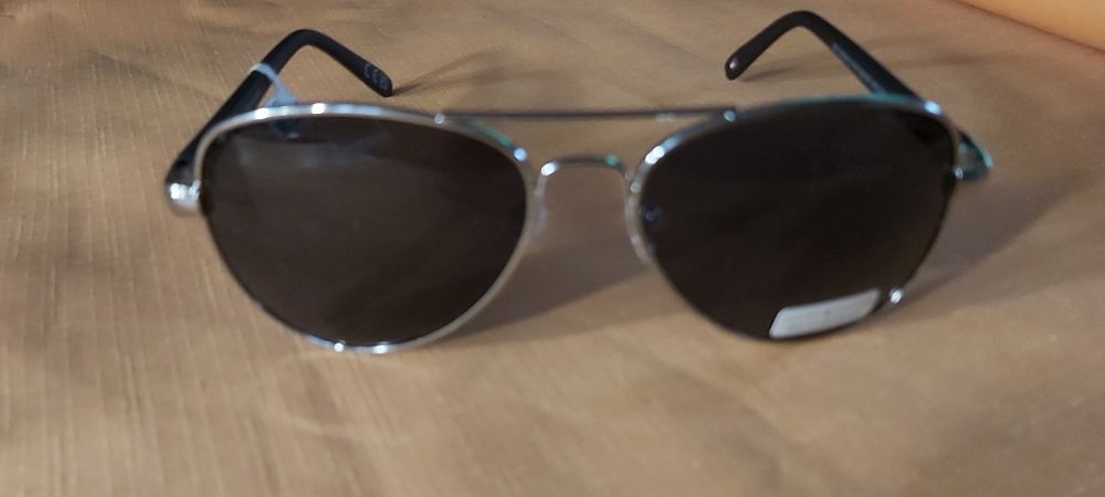 Tommy Hilfiger OM 610 kultowe okulary przeciwsłoneczne