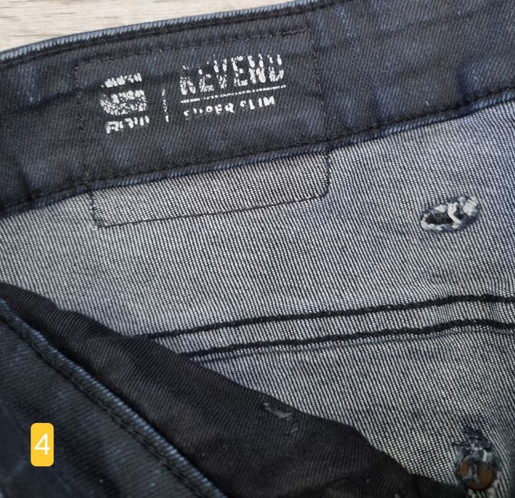 Calças de ganga como novas