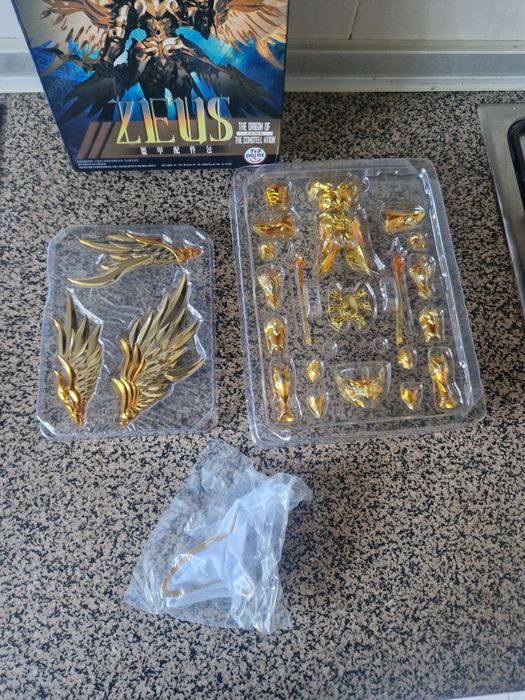 "Saint Seiya Myth Cloth Zeus Kit Acessórios Armadura - Toy Point"