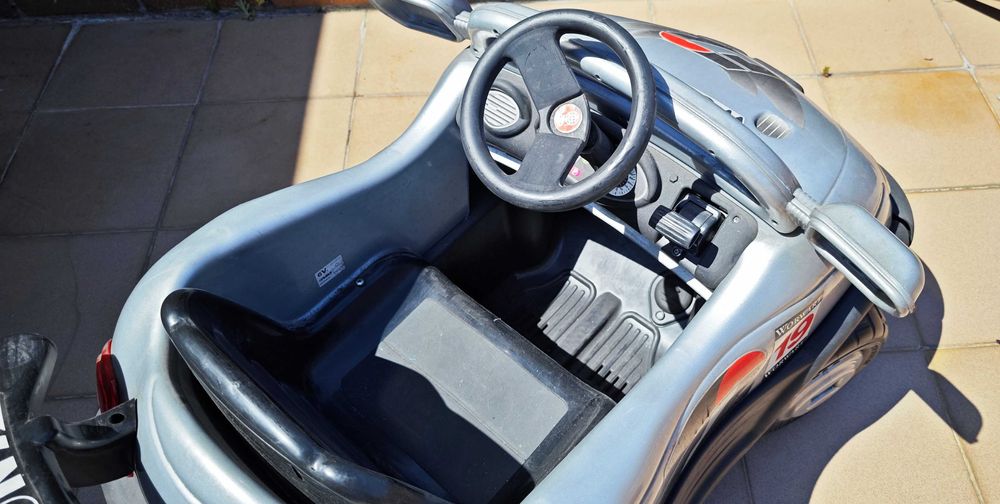 Carro elétrico infantil BMW