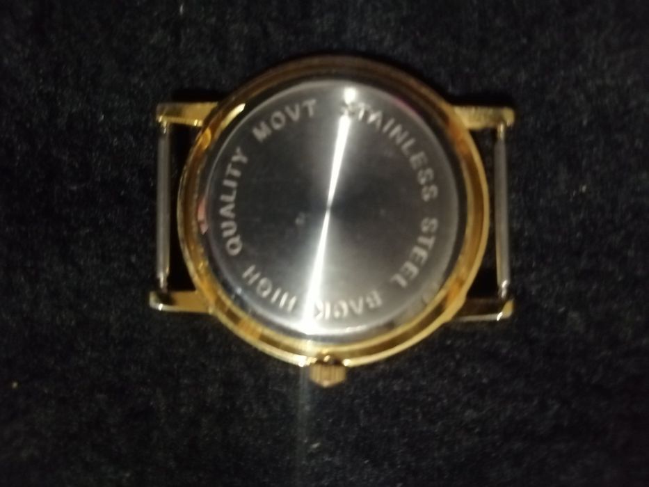 Часы    наручные