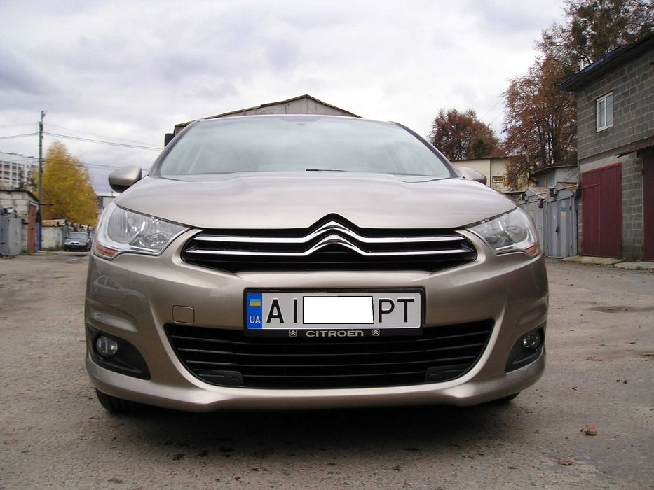 Citroen  C4   2013г.  Automat. Идеал. Как  новый.